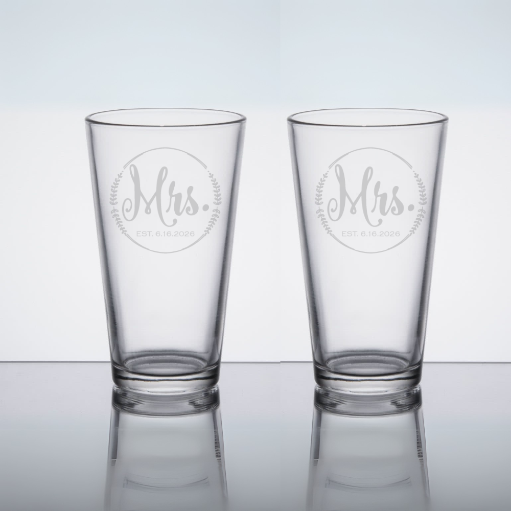 Newly Weds Pint Set