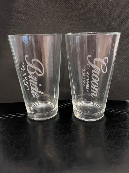 Bride & Groom Pint Set